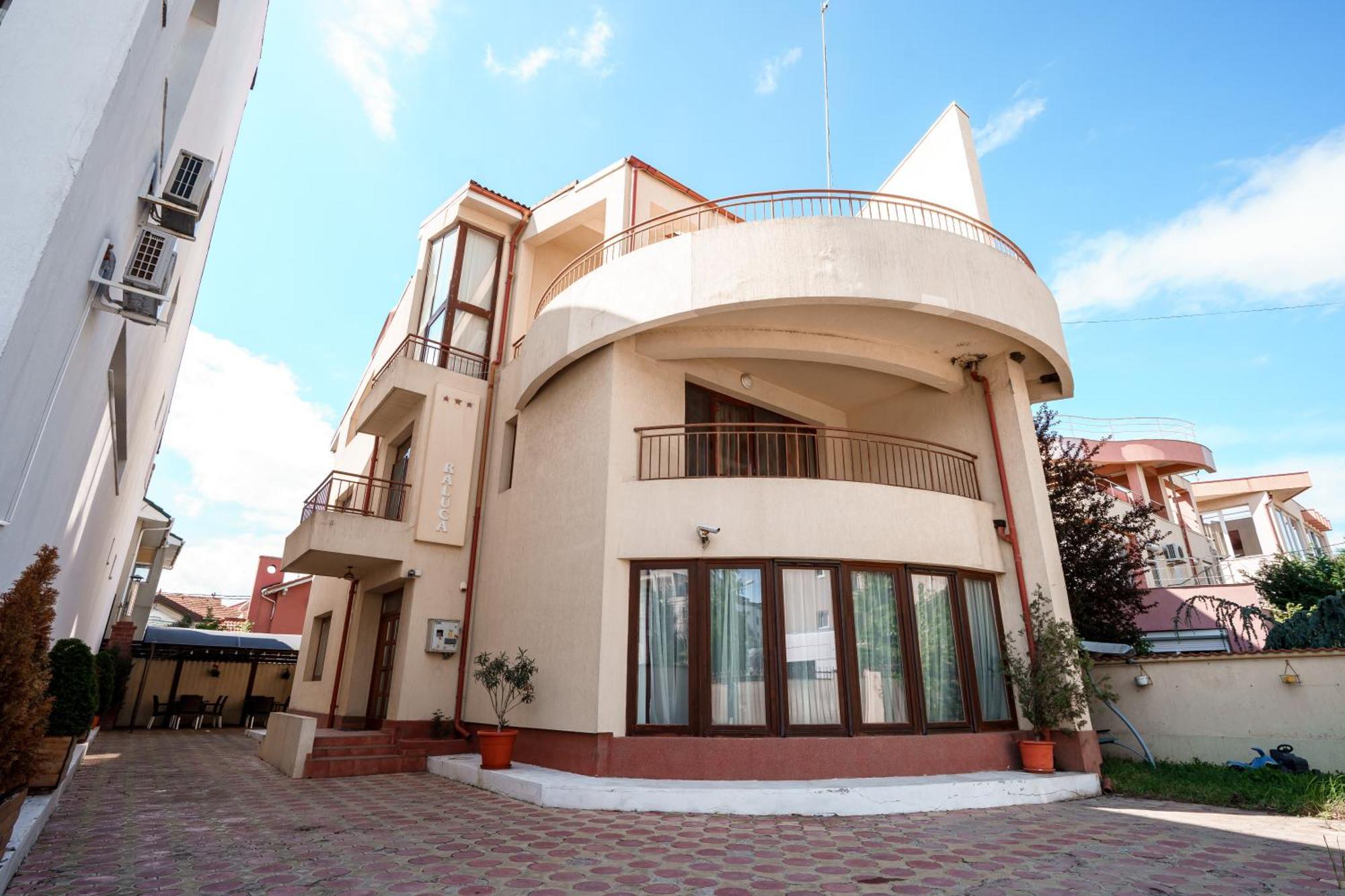 Raluca Hotel Navodari Ngoại thất bức ảnh