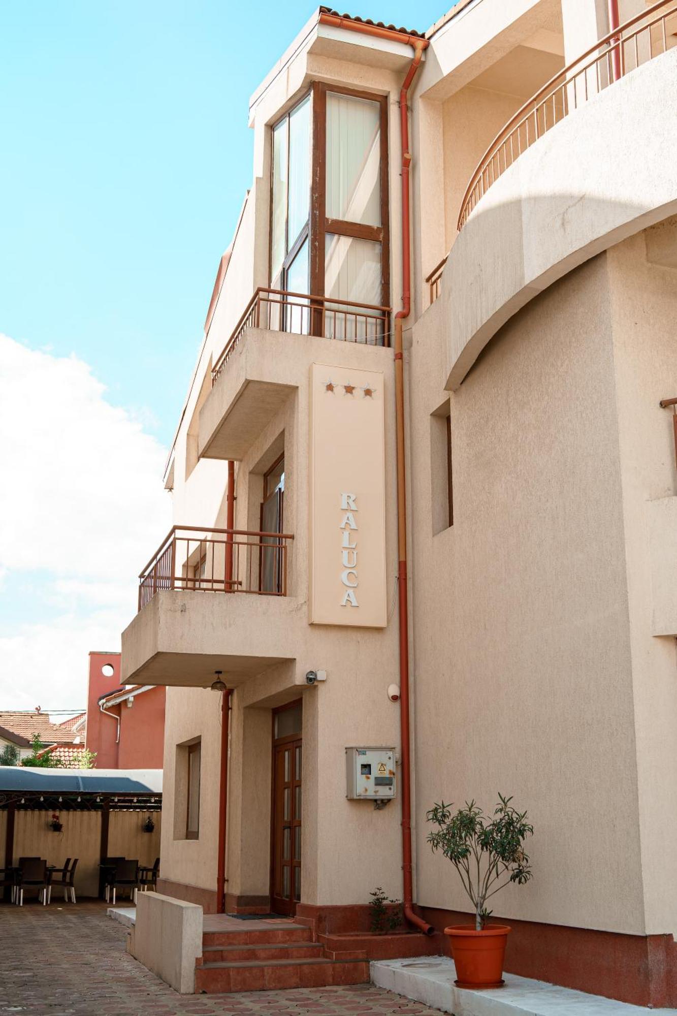 Raluca Hotel Navodari Ngoại thất bức ảnh