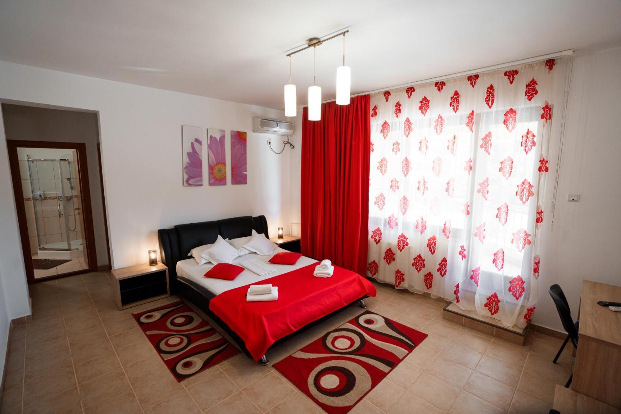 Raluca Hotel Navodari Ngoại thất bức ảnh
