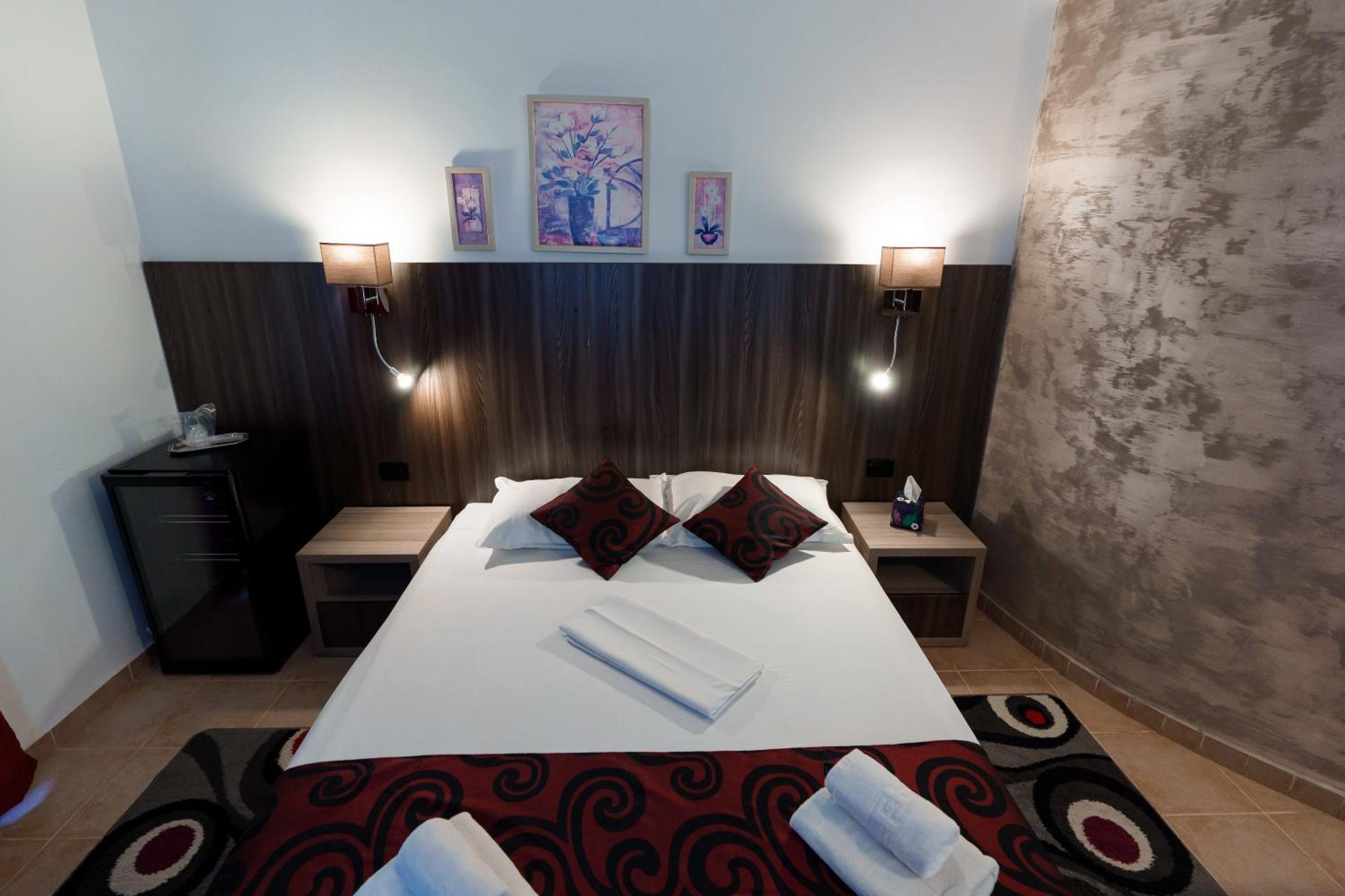 Raluca Hotel Navodari Ngoại thất bức ảnh