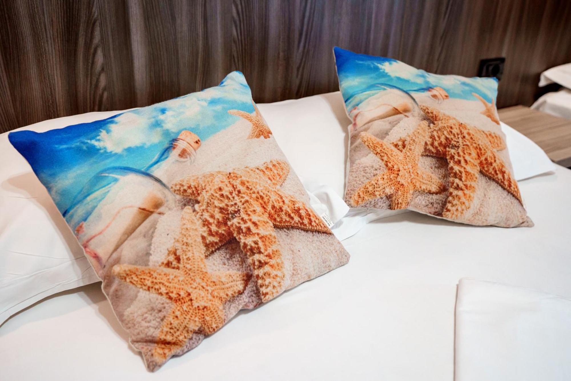 Raluca Hotel Navodari Ngoại thất bức ảnh