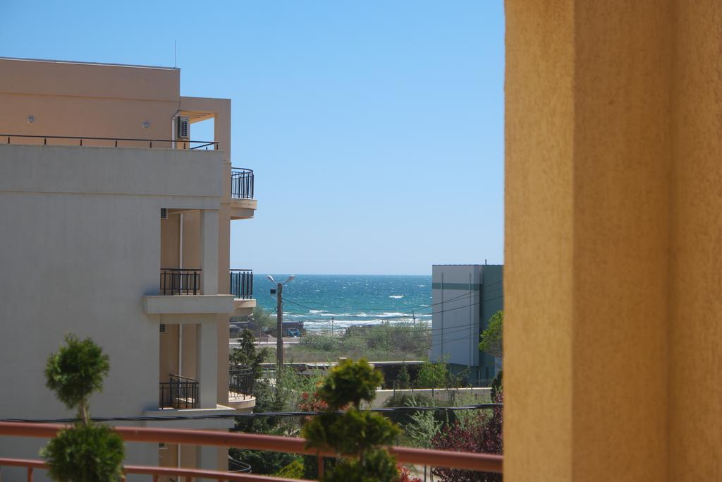 Raluca Hotel Navodari Ngoại thất bức ảnh